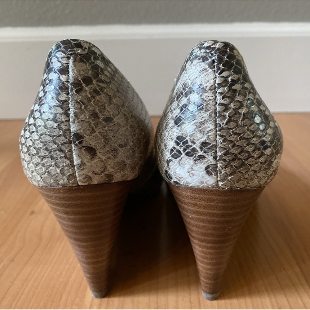 Via Spiga Womens Pump Size 6.5 Leather Wedge Heel Snakeskin Dress Shoes - Picture 8 of 11